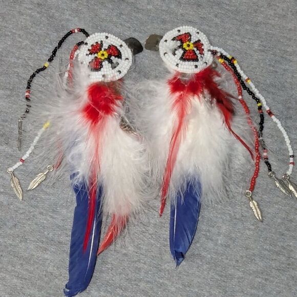 Custom Made Vintage Native American Beaded Feather Hair Clips main image 10